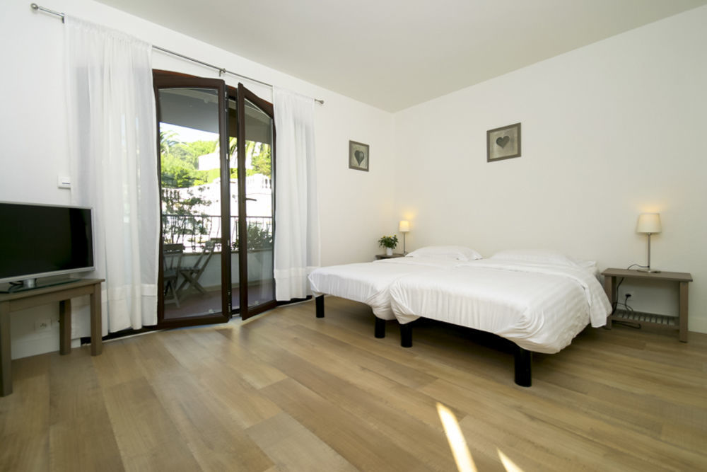 Hotel & Studios Astor Αντίμπ Εξωτερικό φωτογραφία